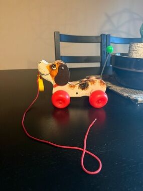 Classic Pull-Along Dog Toy in Red and Brown